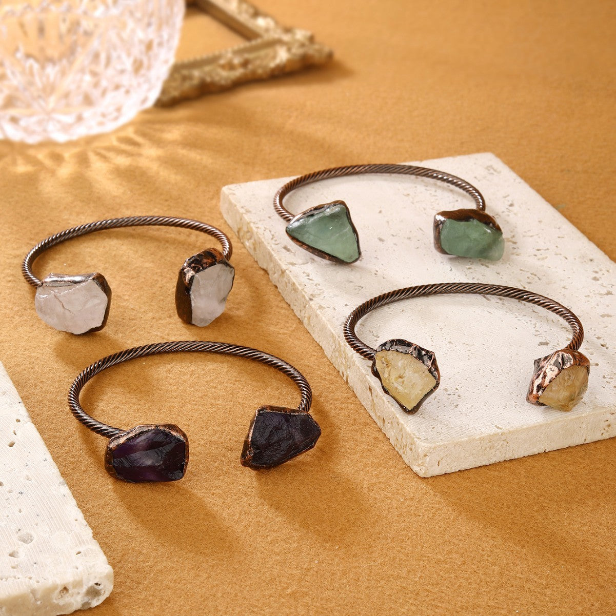 White Crystal Indeterminate Bangle